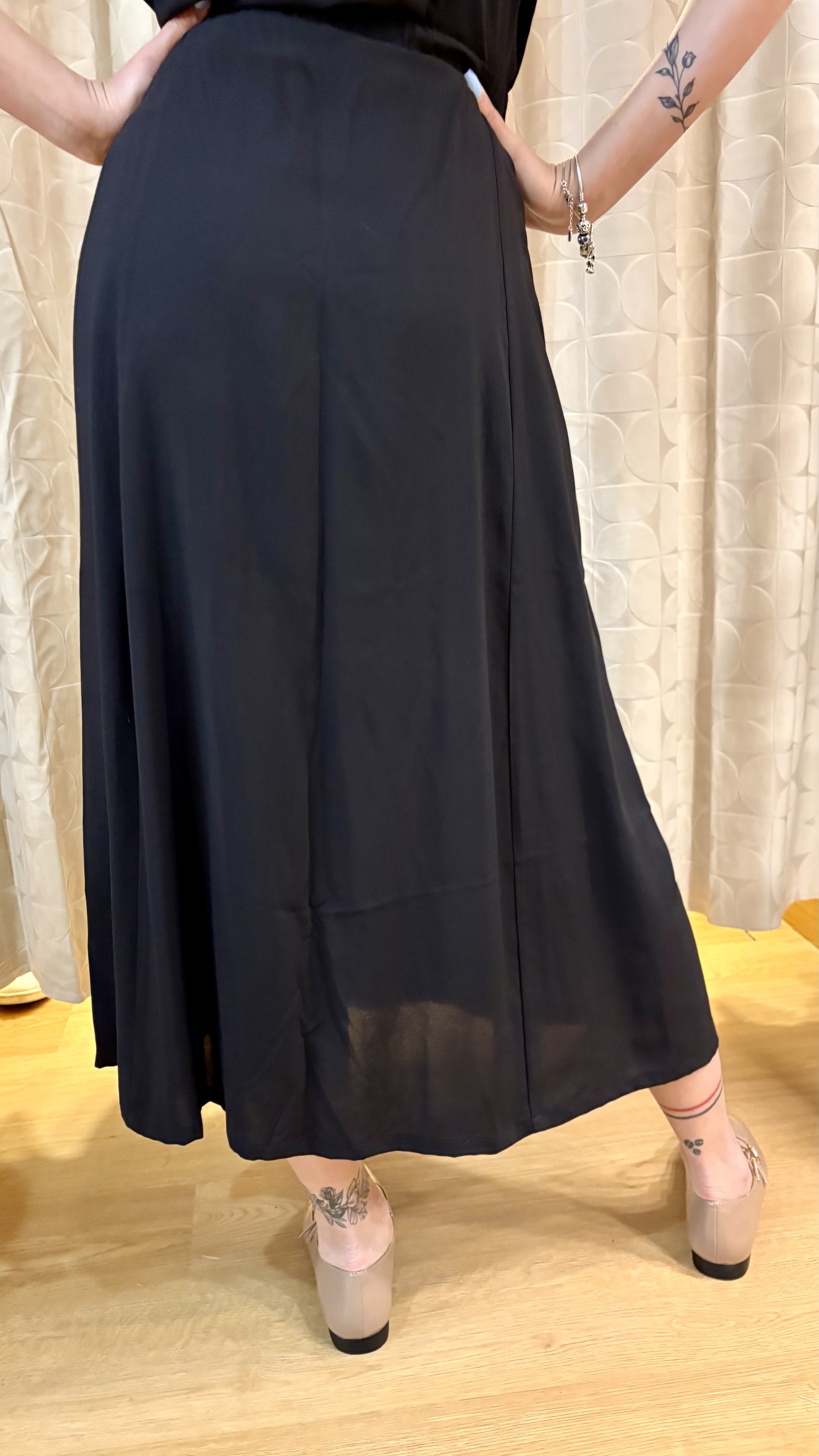 gonna fiore in bamboo nero - immagine 4
