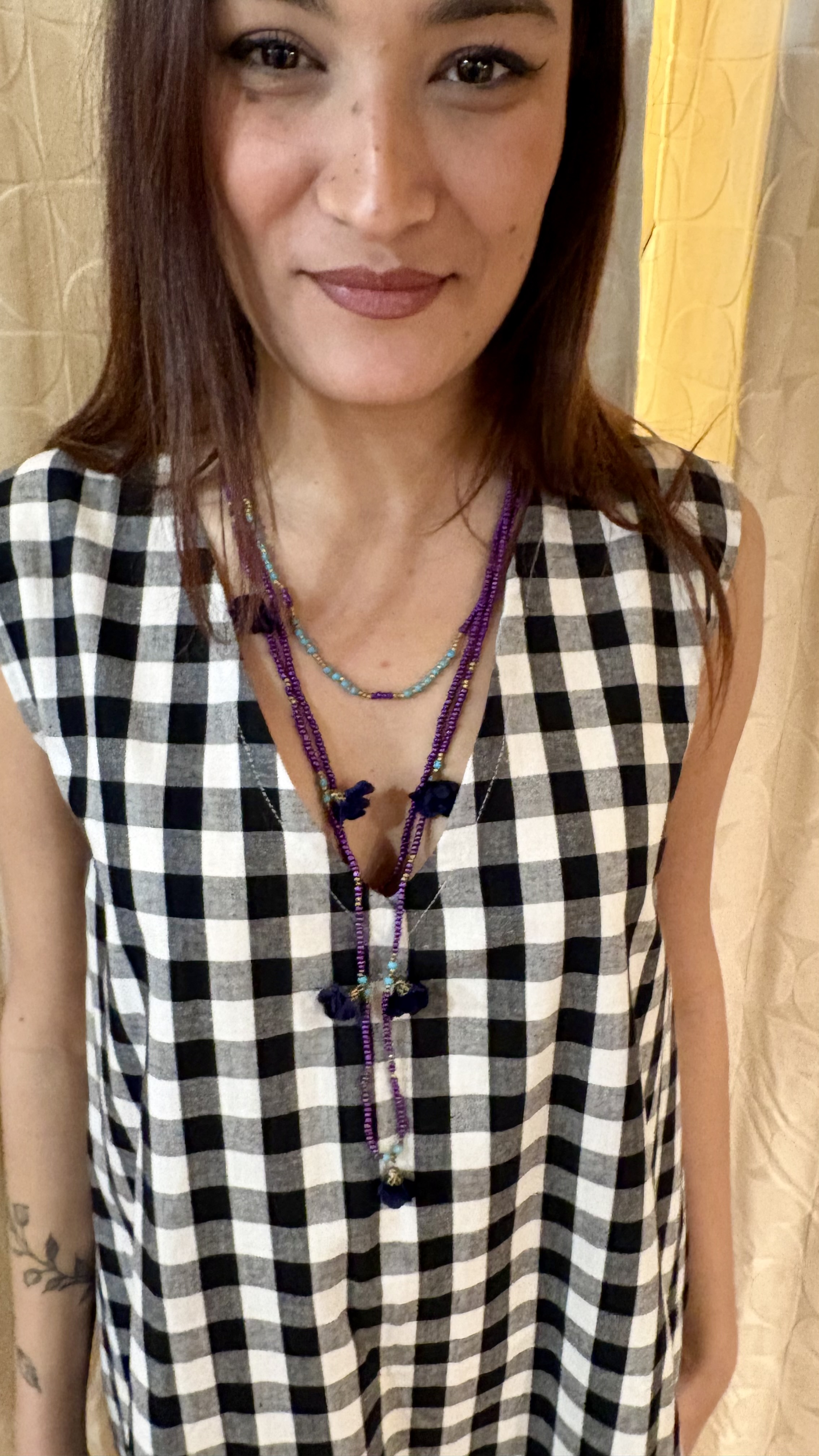 collana con perline e fiori viola